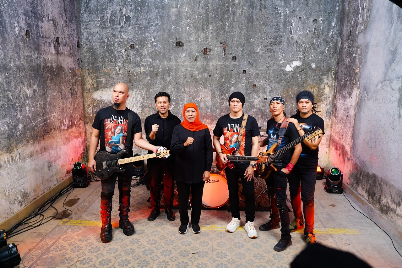 Kolab Take Video Klip Bareng Dewa 19, Ahmad Dhani: Baladewa dan Gusdurian Harus Pilih Khofifah-Emil
