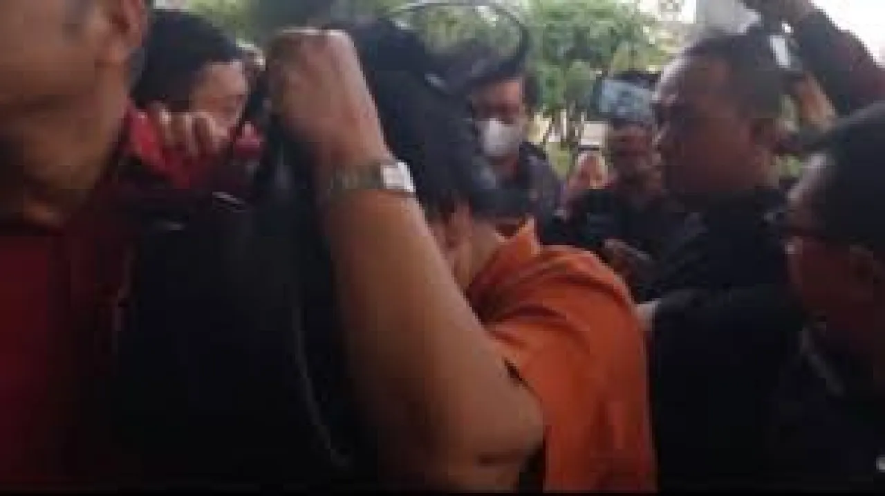 Lisa Rahmat, yang Diduga Suap 3 Hakim, Pengacara Keturunan asal Surabaya