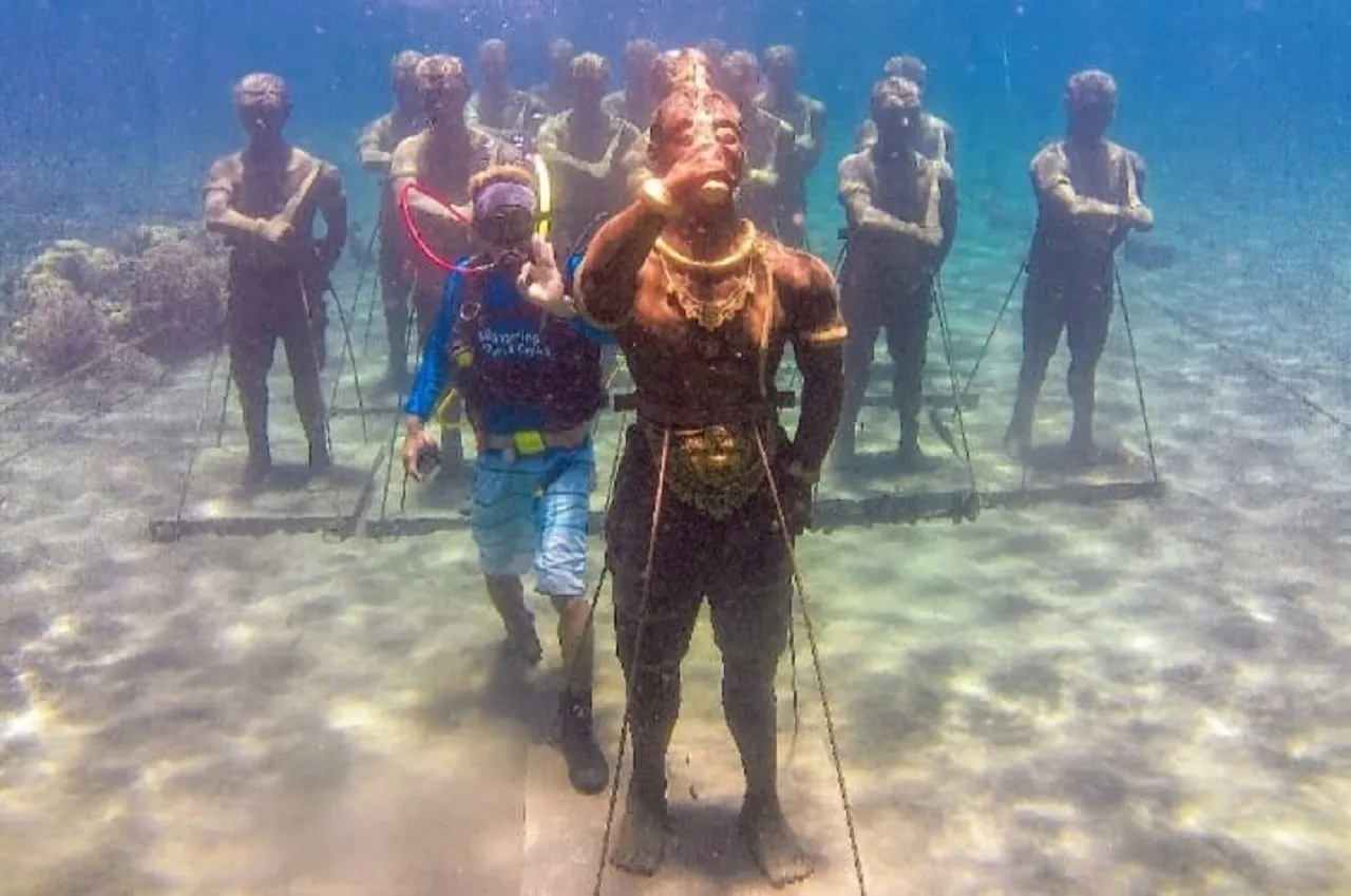 Favorit Wisatawan, Majapahit's Warior Underwater Dongkrak Pariwisata Jatim