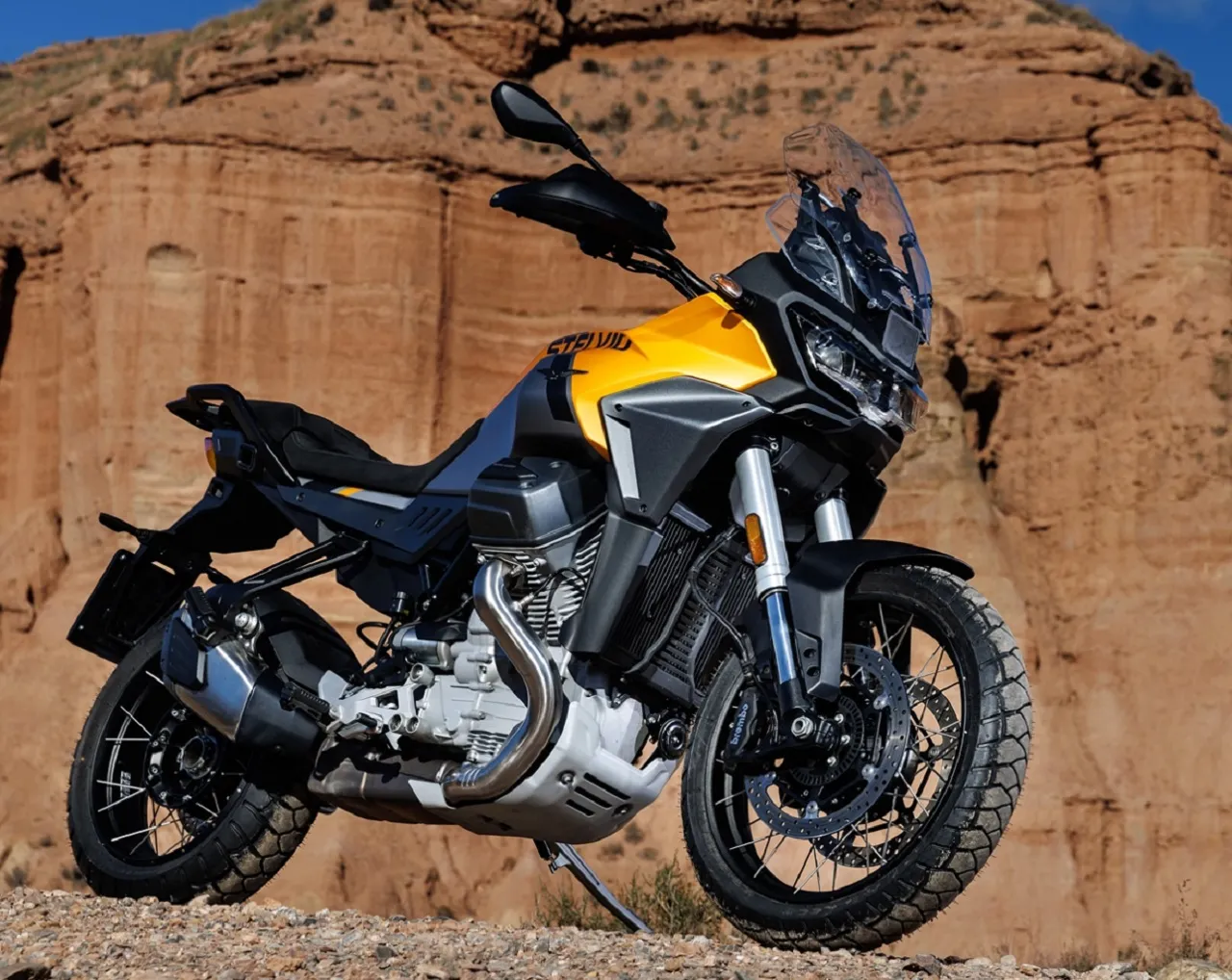 Cocok Bagi Pecinta Petualangan, Moto Guzzi Stelvio Meluncur di Indonesia