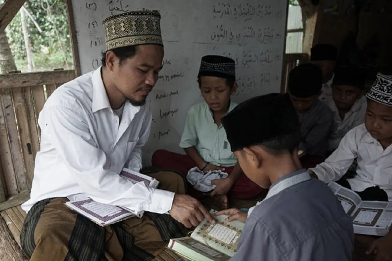Pemkab Sampang Gelontorkan Rp 6 Miliar, untuk Insentif Ribuan Guru Ngaji
