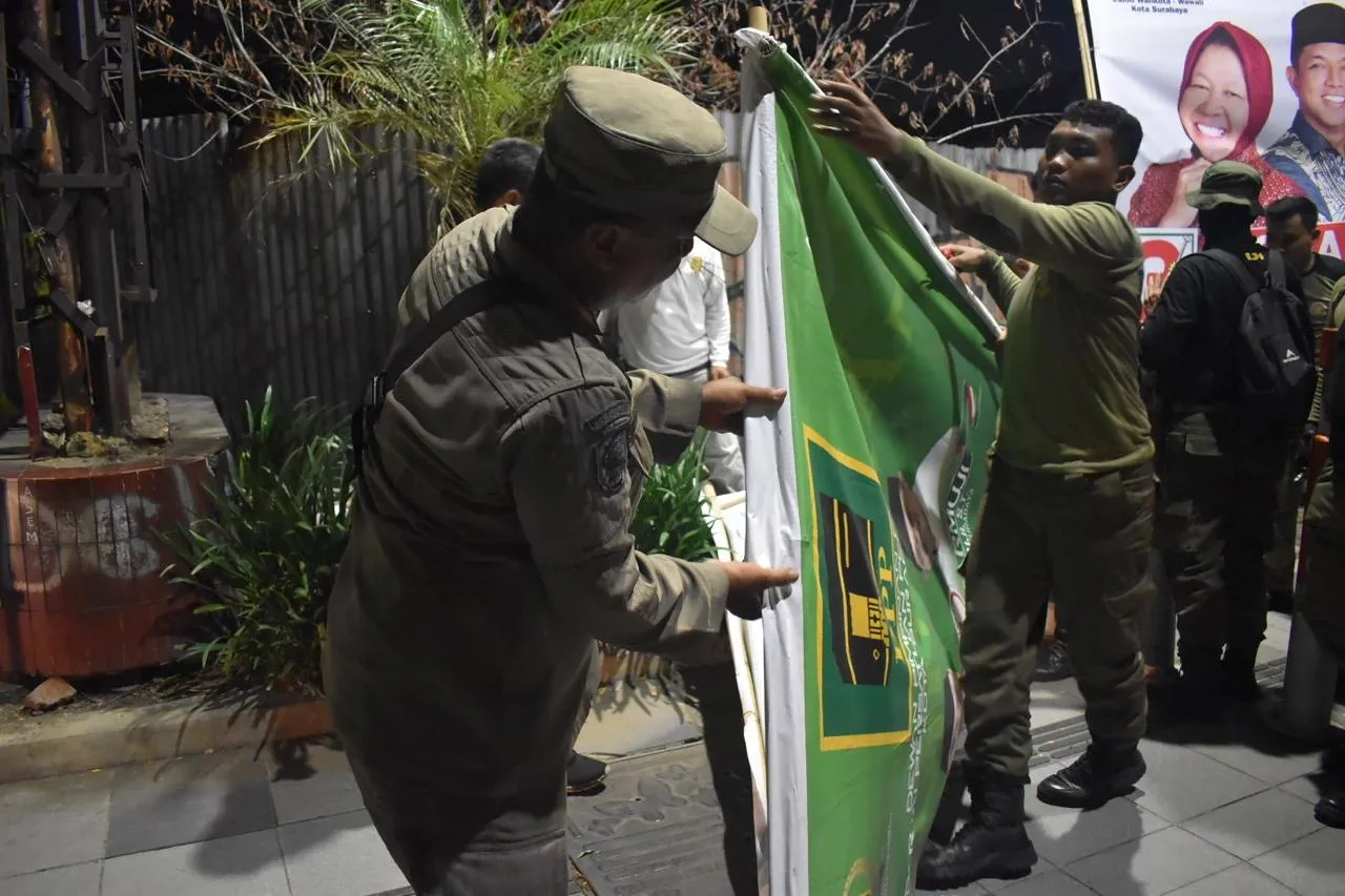 Masa Tenang Pilkada 2024, Pemkot Surabaya bersama KPU dan Bawaslu Mulai Tertibkan APK
