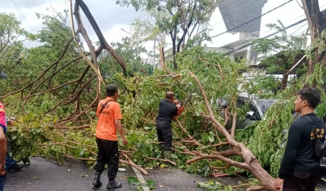 BMKG Juanda: Cuaca Ekstrem Hingga Awal Desember
