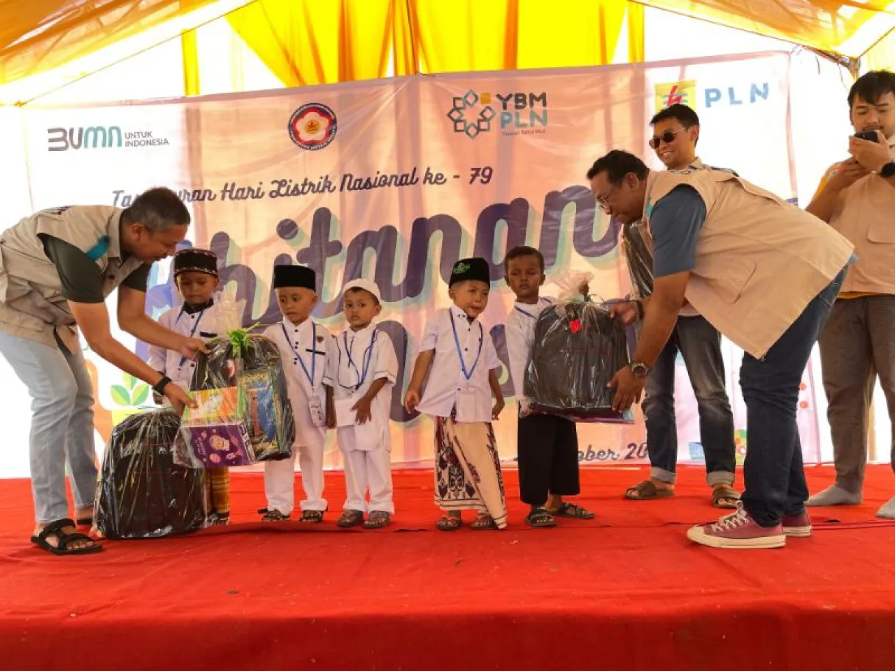 Semangat Sumpah Pemuda, PLN Jatim Gelar Khitan Massal