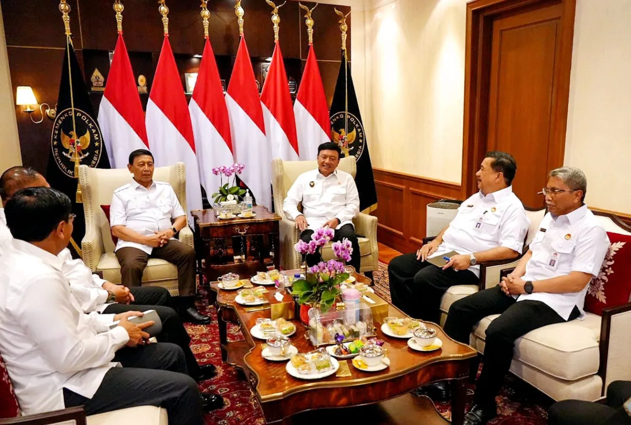 Pastikan Keberhasilan Tugas Politik dan Keamanan Nasional, Wiranto Gelar Pertemuan di Kemenkopolkam
