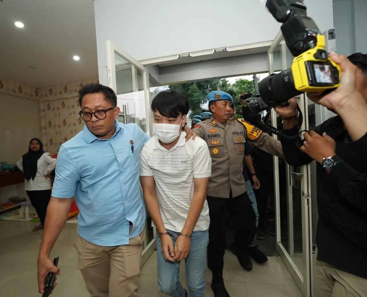 Ivan Sugianto, Perundungan Siswa SMAK Gloria 2, Ditangkap di Bandara