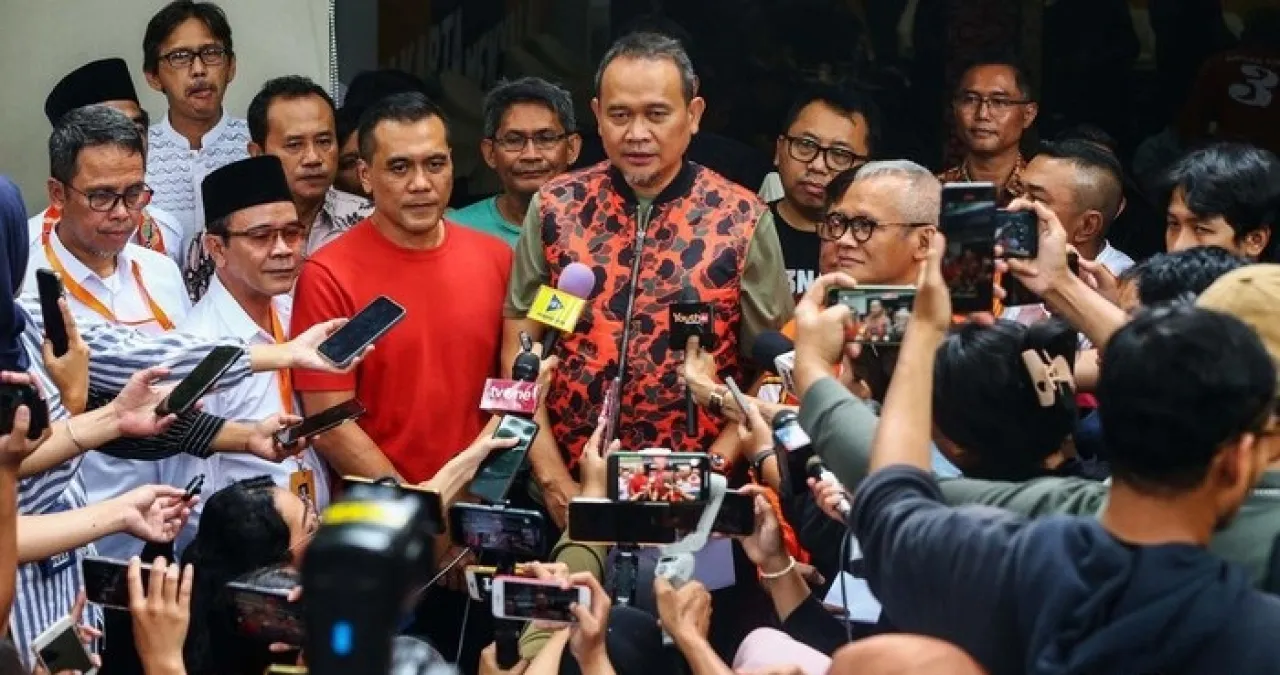PDIP Tak Goyah Reaksi Ridwan Kamil Giring Pilgub DKI 2 Putaran