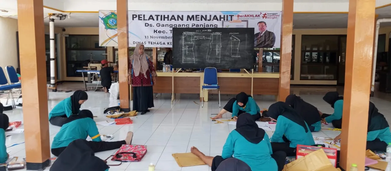 Buka Peluang Usaha Bagi Warga Desa Ganggang Panjang