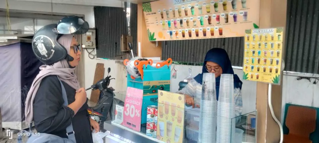Kisah Sukses Es Teh Nguwelak Yang Meneguk Cuan Dari Tenant Alfamart Candiloka
