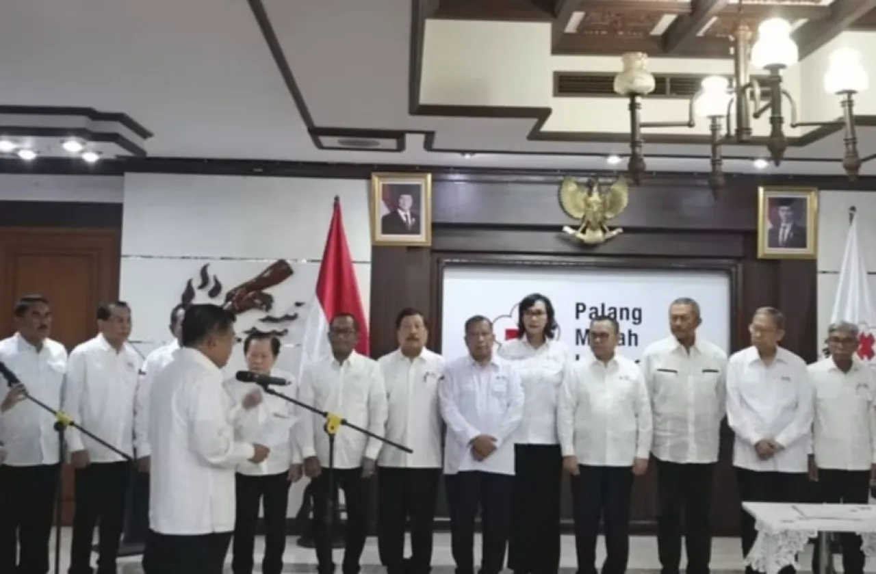 Baca juga : Pelantikan Dewan Kehormatan dan Pengurus PMI Pusat