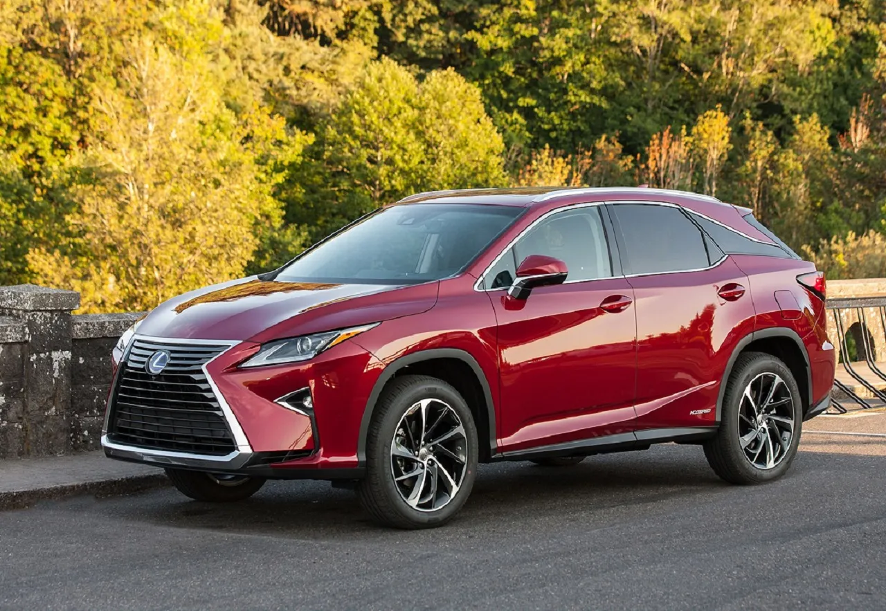 Terdampak Recall di Australia, Lampu Depan Lexus RX Cacat Produksi