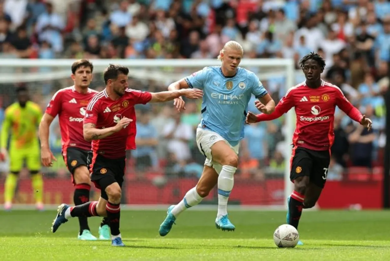 Baca juga : Bursa Taruhan Derby Manchester: Man City Diunggulkan, Ngevoor 1 Bola Setan Merah