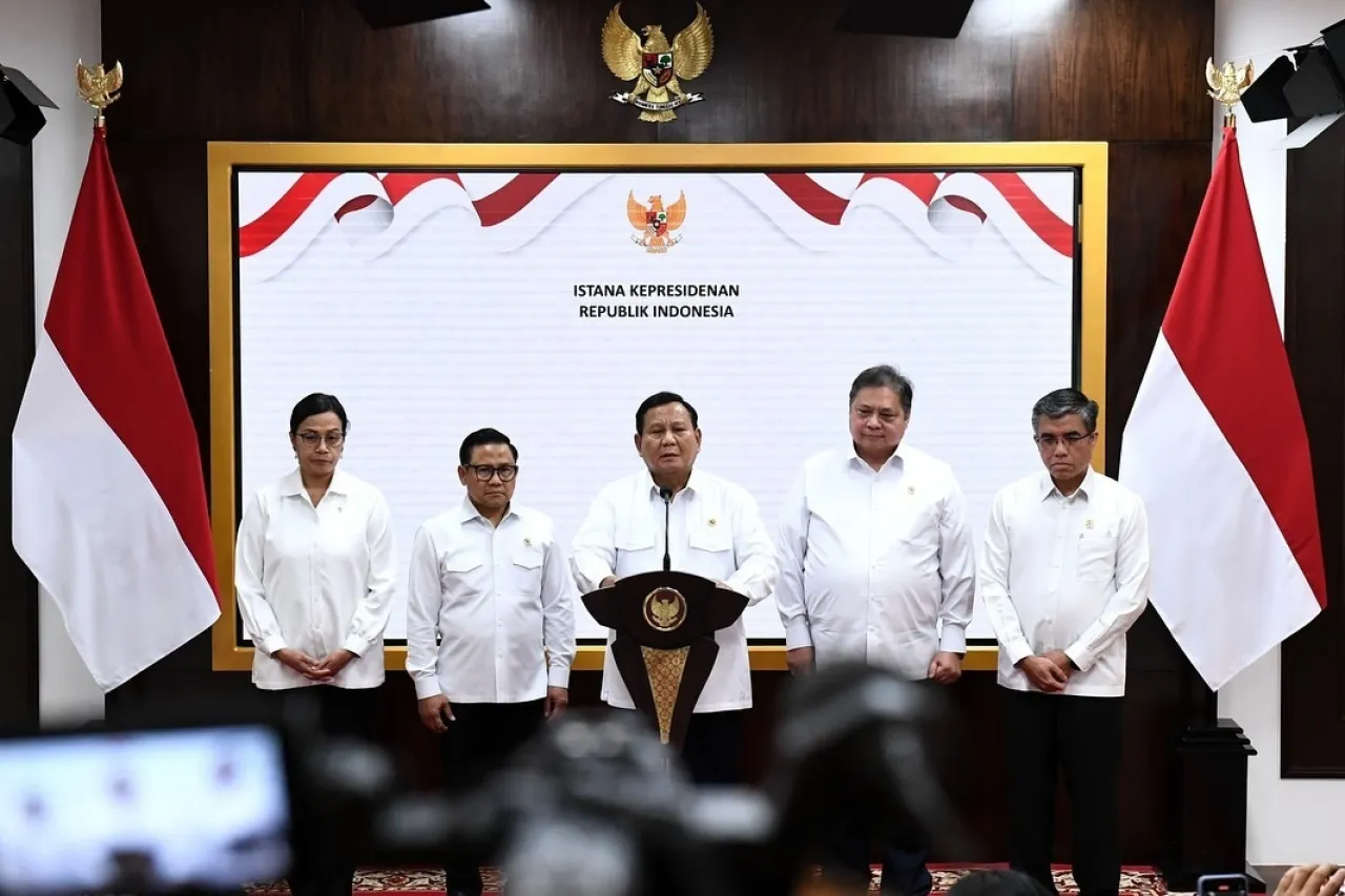 Baca juga : Kenaikan Upah yang Signifikan, Pengusaha akan Berpindah-pindah dan Incar Upah Buruh Lebih Rendah