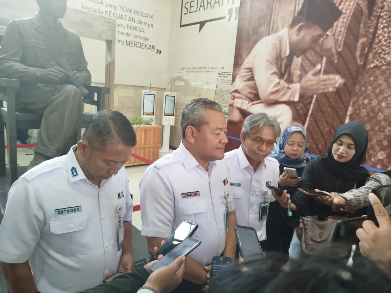 Manajemen PT KAI Daop 7 Lakukan Silaturahmi dan Pembinaan di Stasiun Blitar