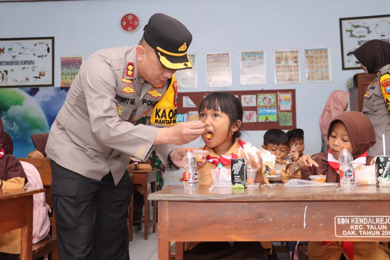 Polres Blitar Inisiasi Program Bergizi Gratis