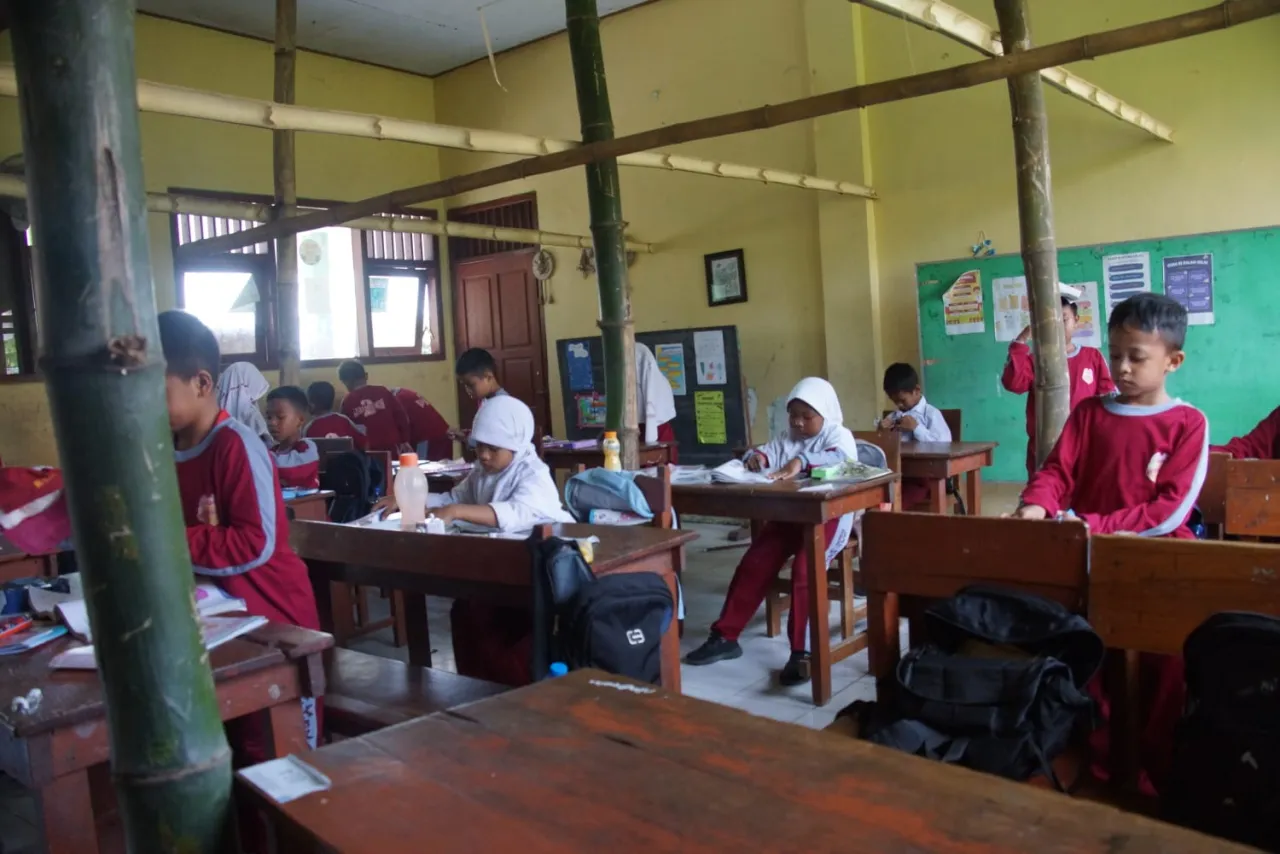 Dikbud Jombang Bakal Segera Perbaiki Atap Ruang Kelas SDN Karangpakis 2 Kabuh