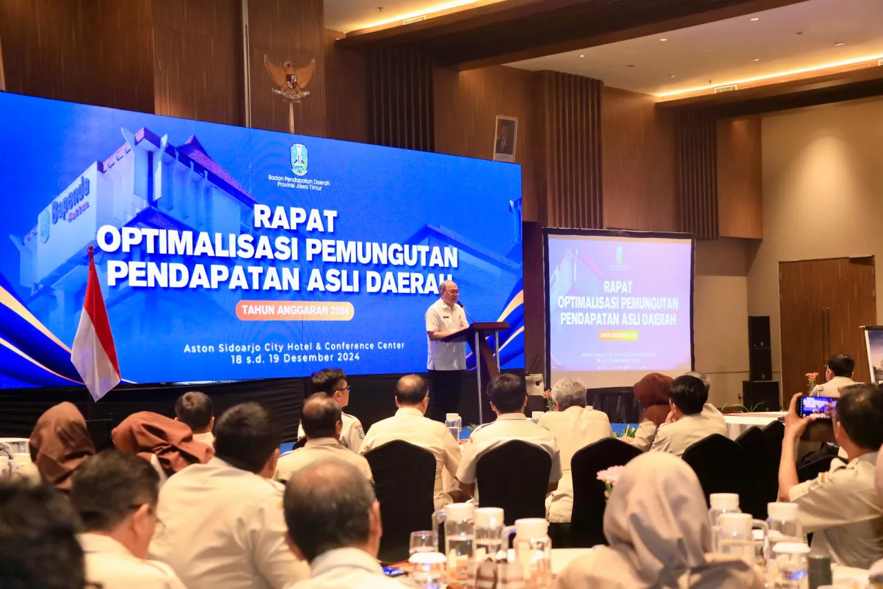 Pemprov Jatim Pastikan Tak Ada Kenaikan PKB dan BBNKB Tahun 2025