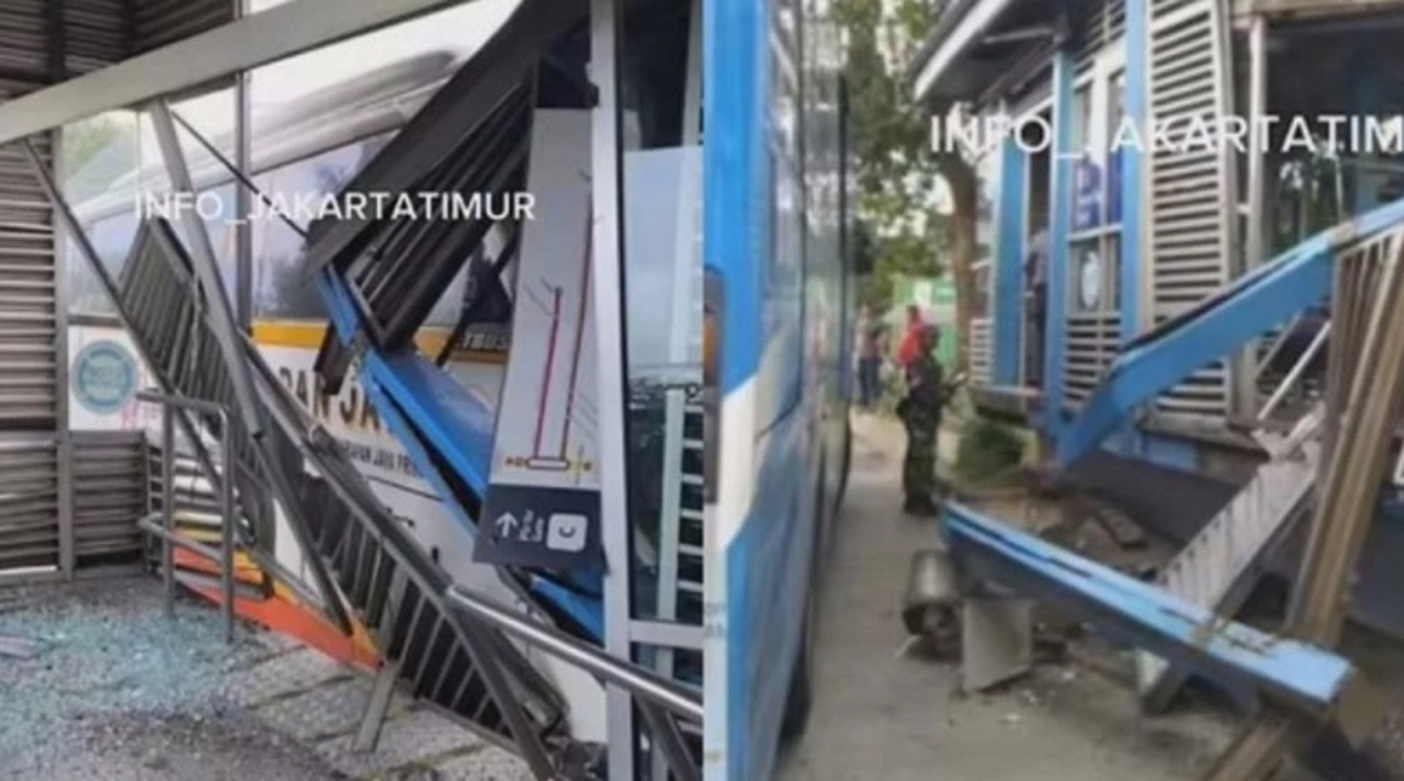 Tangkapan layar sopir bus Harapan Jaya menabrak halte TransJakarta Pasar Rebo, Jakarta Timur, SP/ info_jakartatimur