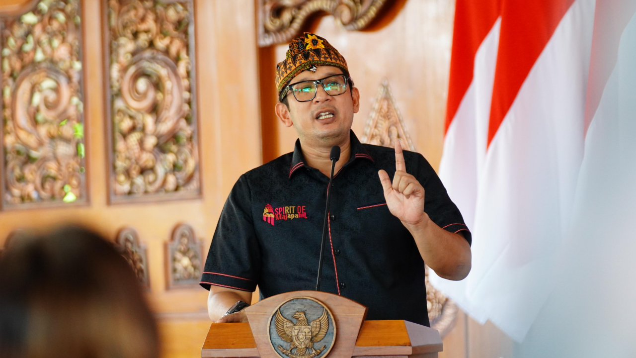 Pj Wali Kota Ali Kuncoro tetap peduli dengan hak suara warganya yang berada di luar negeri demgan memastikan hak pilih mereka