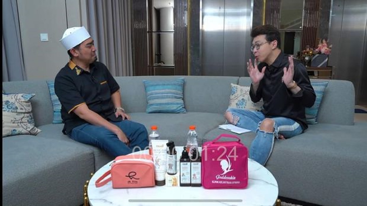 Ustaz Solmed. SP/ Tangkapan Layar Youtube dr. Richard Lee