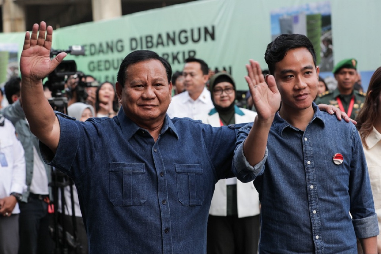 Ketua DKPP Heddy Lugito membacakan vonis terhadap Ketua KPU Hasyim Asy'ari terkait pelanggaran kode etik penyelenggaraan pemilu 2024, Senin (05/02/2024). Aditya Pradana/ ANTARA