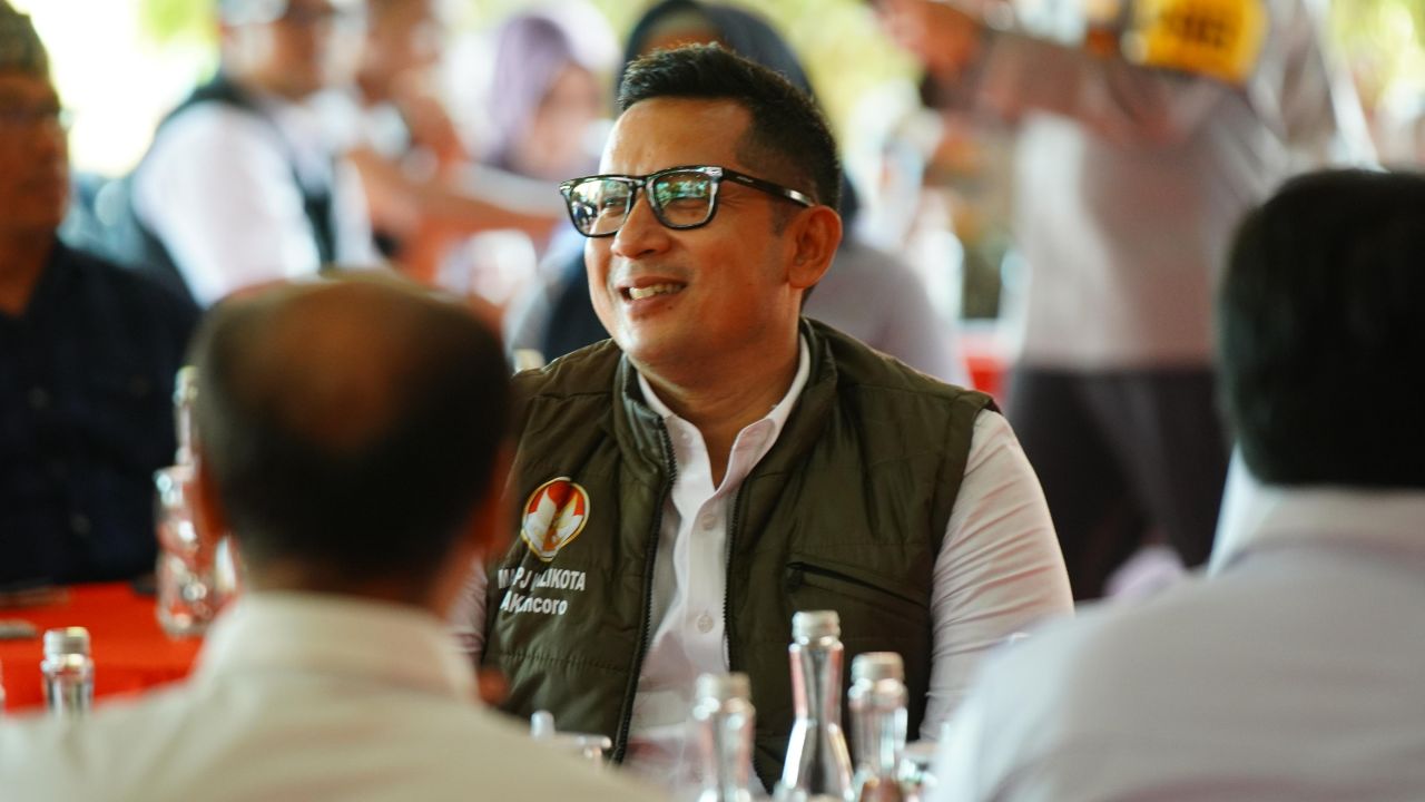 Pj Wali Kota Mojokerto AlinKuncoro lega Pemilu 2024 Kota Mojokerto aman dan kondusif