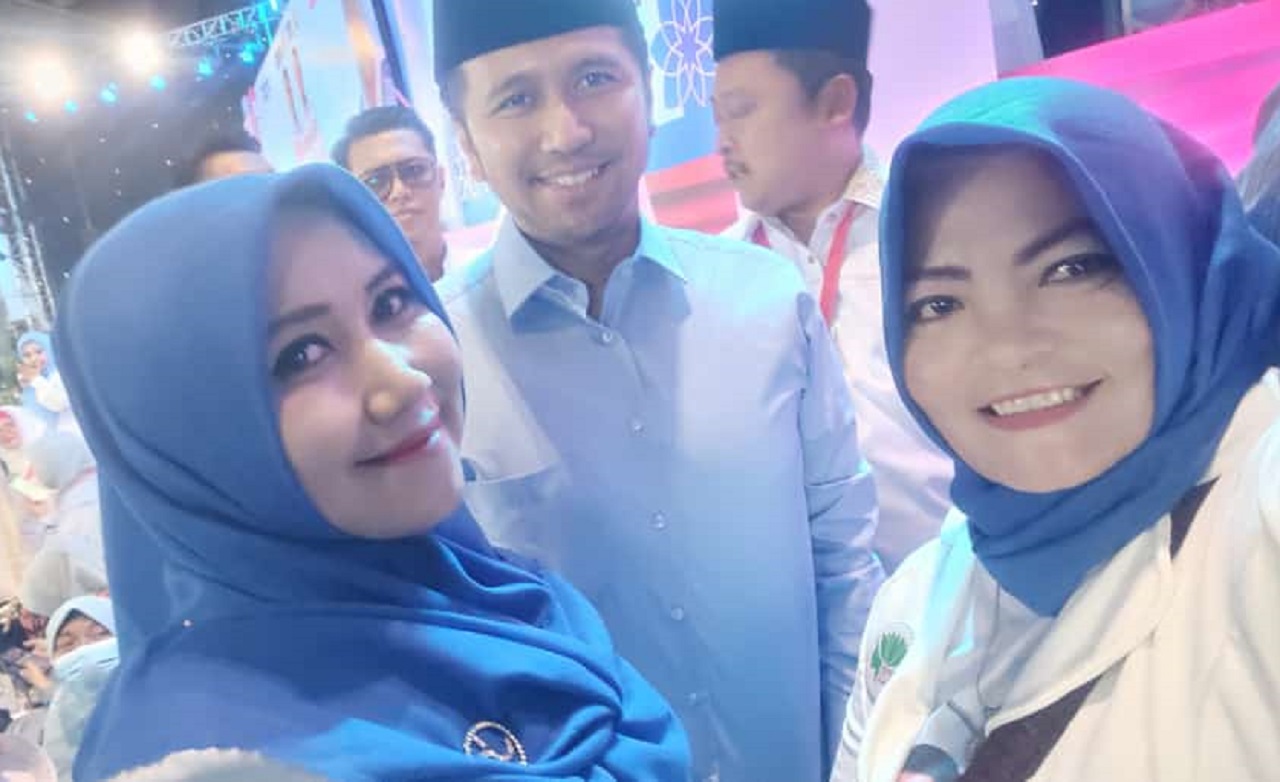 Ning Lia (kiri) Calon Anggota DPD RI Terpilih hasil Pemilu 2024. SP/ RIKO