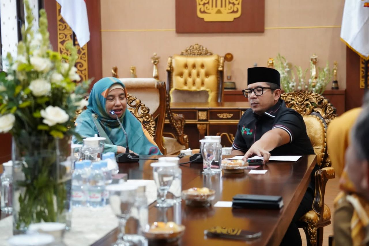 Pj Wali Kota Mojokerto Ali Kuncoro saat menerima kunjungan tamu dari Kemenparekraf RI