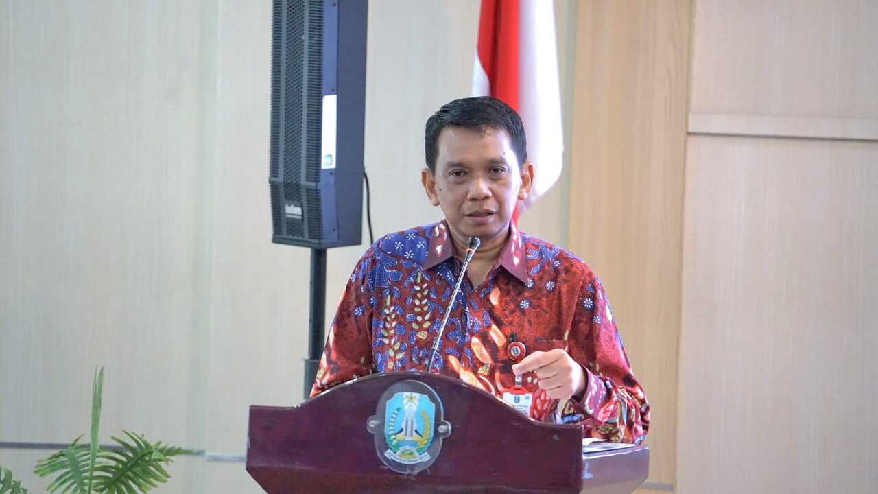Kepala Dinas Kesehatan Provinsi Jawa Timur, Prof. Dr. dr. Erwin Astha Triyono, Sp.PD-KPTI, FINASIM. SP/ AINI