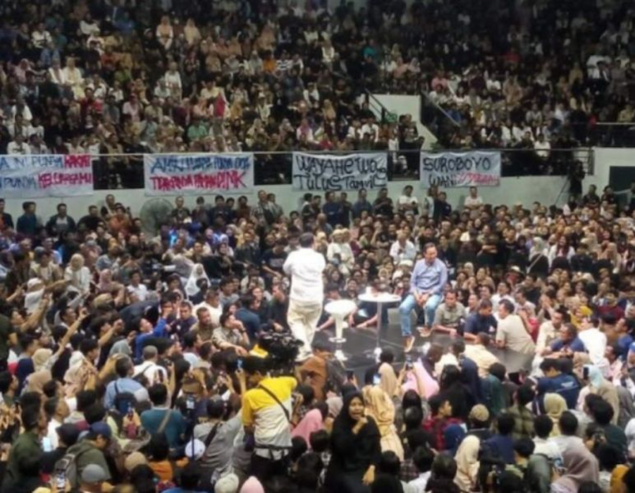 Capres Anies Baswedan saat Desak Anies di Surabaya, Jumat 9/2/2024. Foto : Aini/SP