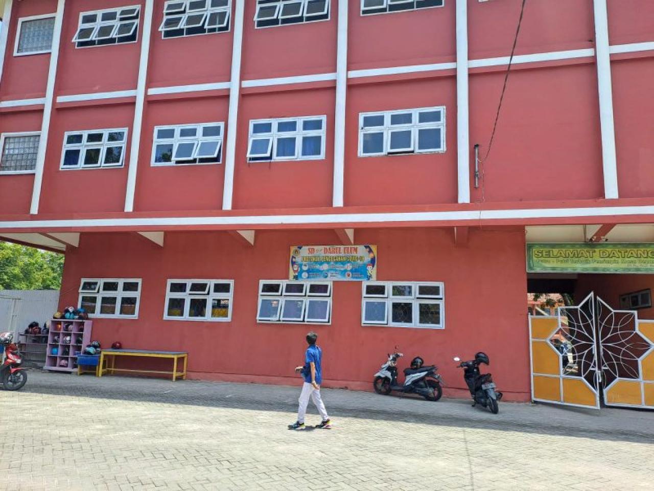 Sekolah tempat pelajar terancam buta kena lemparan kayu teman. Foto SP/Sarep