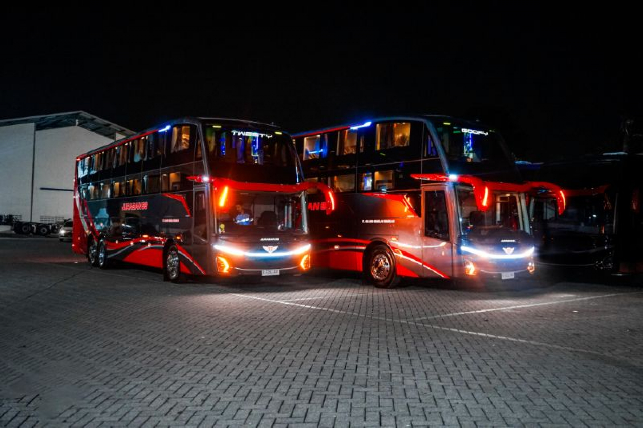Juragan 99 Trans merilis armada baru bus double decker.