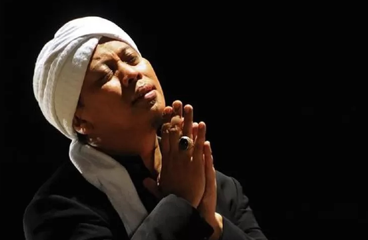 "Tombo ati" merupakan syair yang diciptakan oleh Sunan Kalijaga dan dipopulerkan kembali oleh Opick