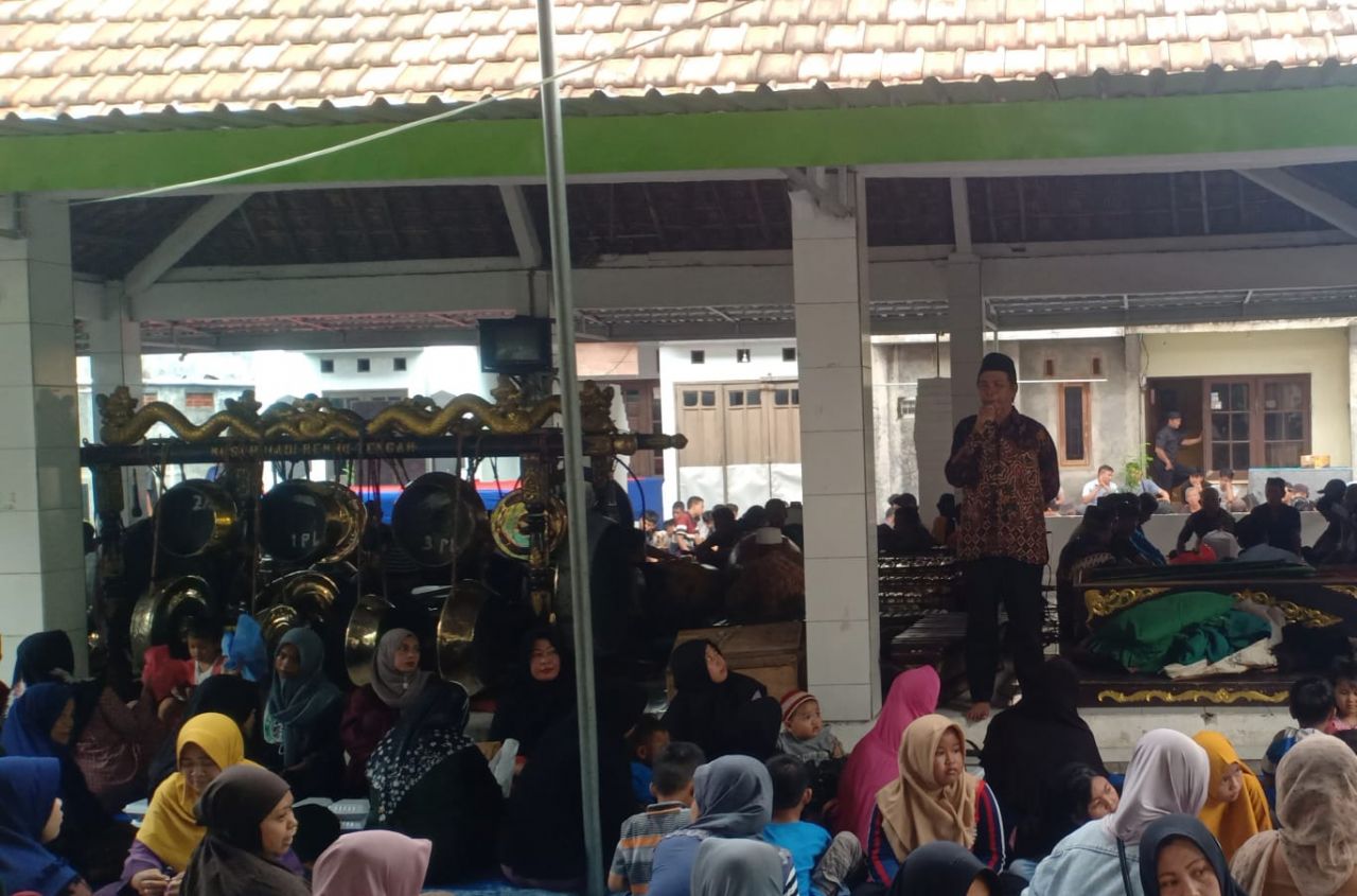 Ruwat desa Banjar Bendo