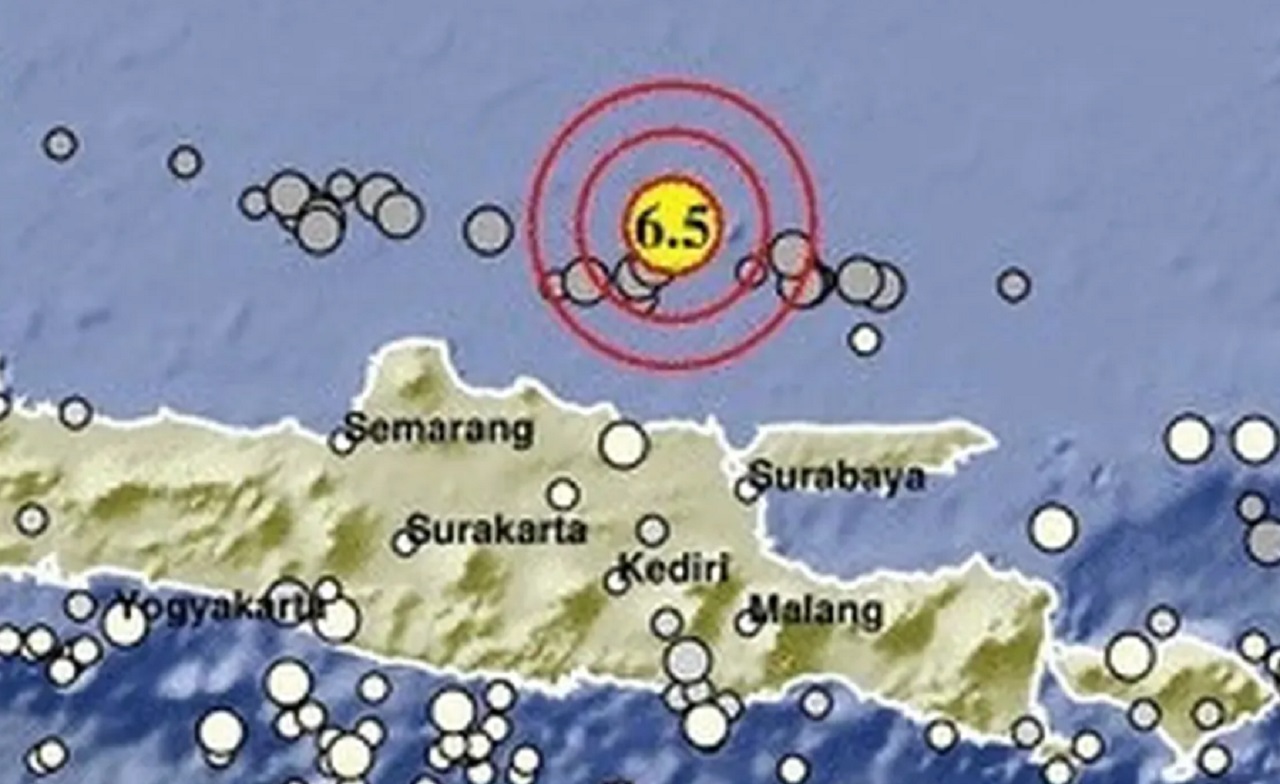 Gempa susulan berkekuatan Magnitudo 6,5 berpusat di 130 km timur laut Kabupaten Tuban, Jawa Timur. SP/ BMKG
