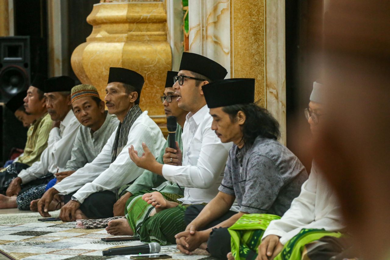 Safari subuh perdana Mas Pj Ali di Masjid Al-Mubarok, Lingkungan Kemasan, Kelurahan Blooto, Kecamatan Prajuritkulon