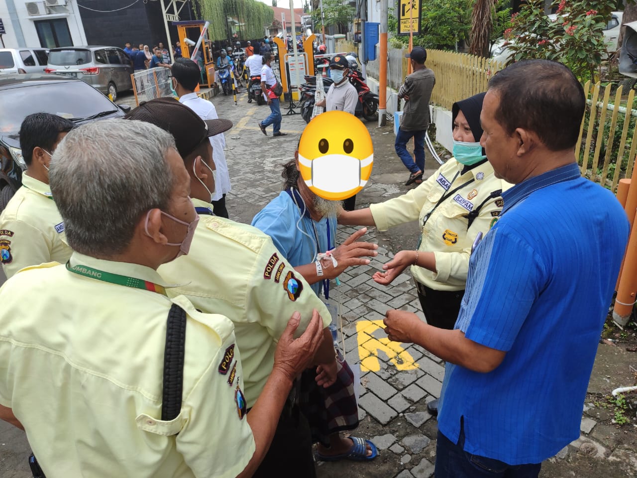 Pasien diduga hendak kabur dari RSUD Jombang, Rabu (13/03/2024). SP/ Sarep