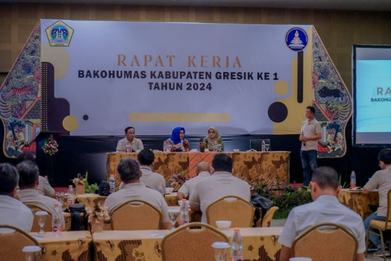 Suasana pembukaan Rapat Kerja ke-1 Bakohumas Gresik yang diwarnai dialog peserta dengan Wakil Bupati Gresik Aminatun Habibah, bertempat di sebuah hotel di Kota Batu, Jumat (1/3/2024).