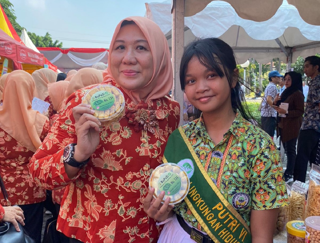 Vanilla Zahra Alifna Agzan, Putri Lingkungan Hidup 2023, siswi SD Kaliasin 1 Surabaya. SP/ INI