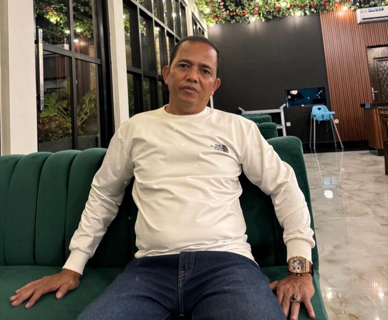 Pilkada di Kabupaten Lumajang, elektabilitas Thoriqul Haq unggul jauh dari Indah Amperawati. SP/ Al Qomaruddin