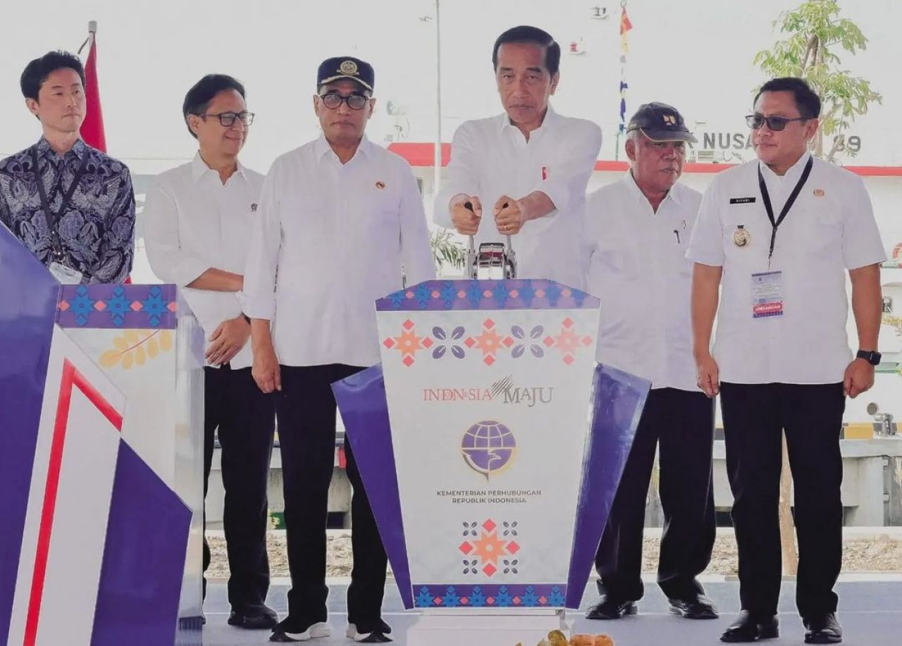 Presiden Jokowi saat melakukan Peresmian Rehabilitasi dan Rekonstruksi Pelabuhan Wani serta Pelabuhan Pantoloan.