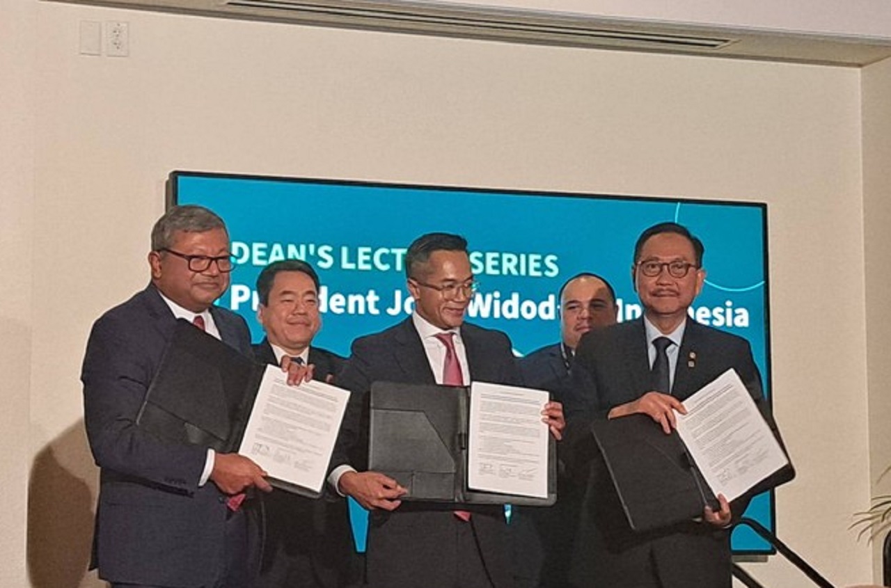 Otorita Ibu Kota Negara (IKN) menandatangani nota kesepahaman (MoU) dengan Stanford Stanford Doerr School of Sustainability, Stanford University, California, Amerika Serikat. SP/ dok. IKN