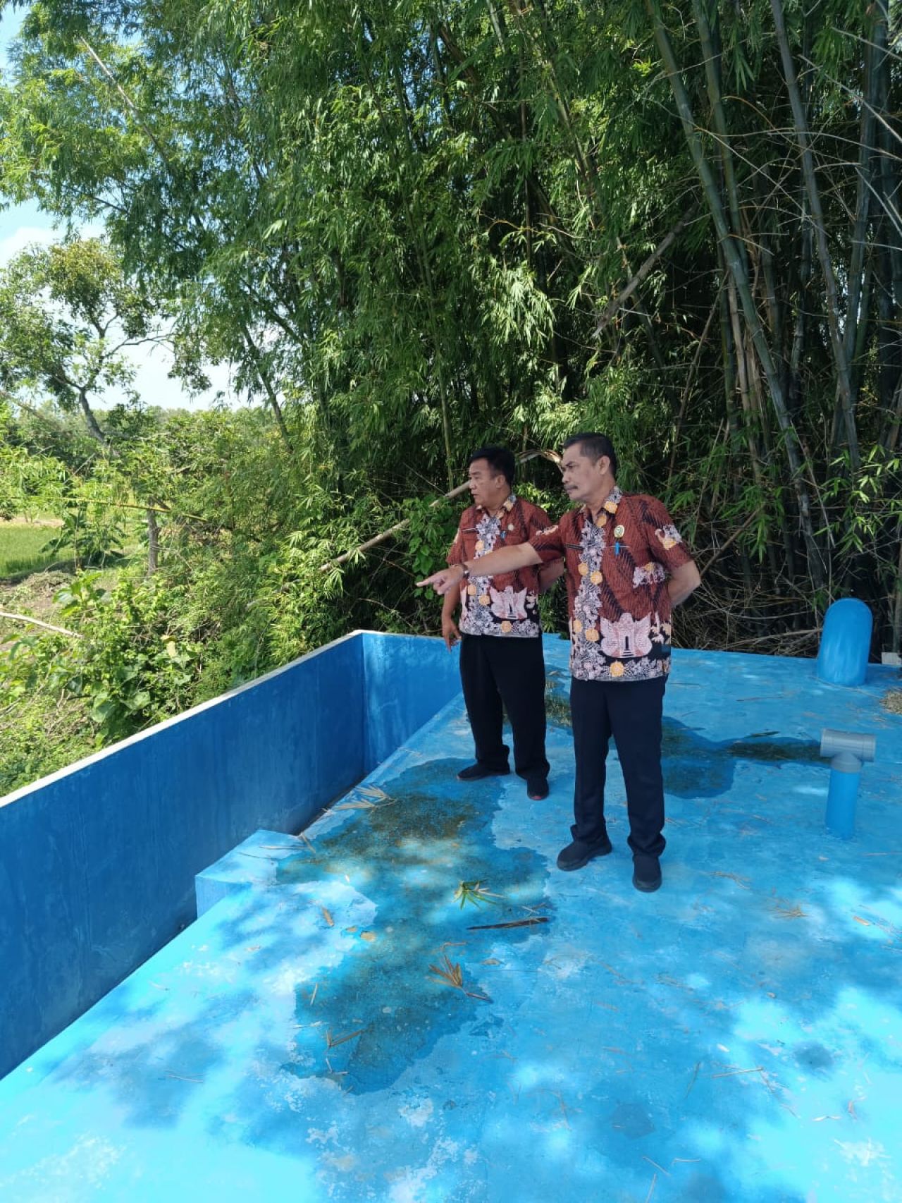 Direktur Perumda PDAM Lamongan M. Ali Mahfudi, saat berada di SPAM Mojolagres. SP/MUHAJIRIN 