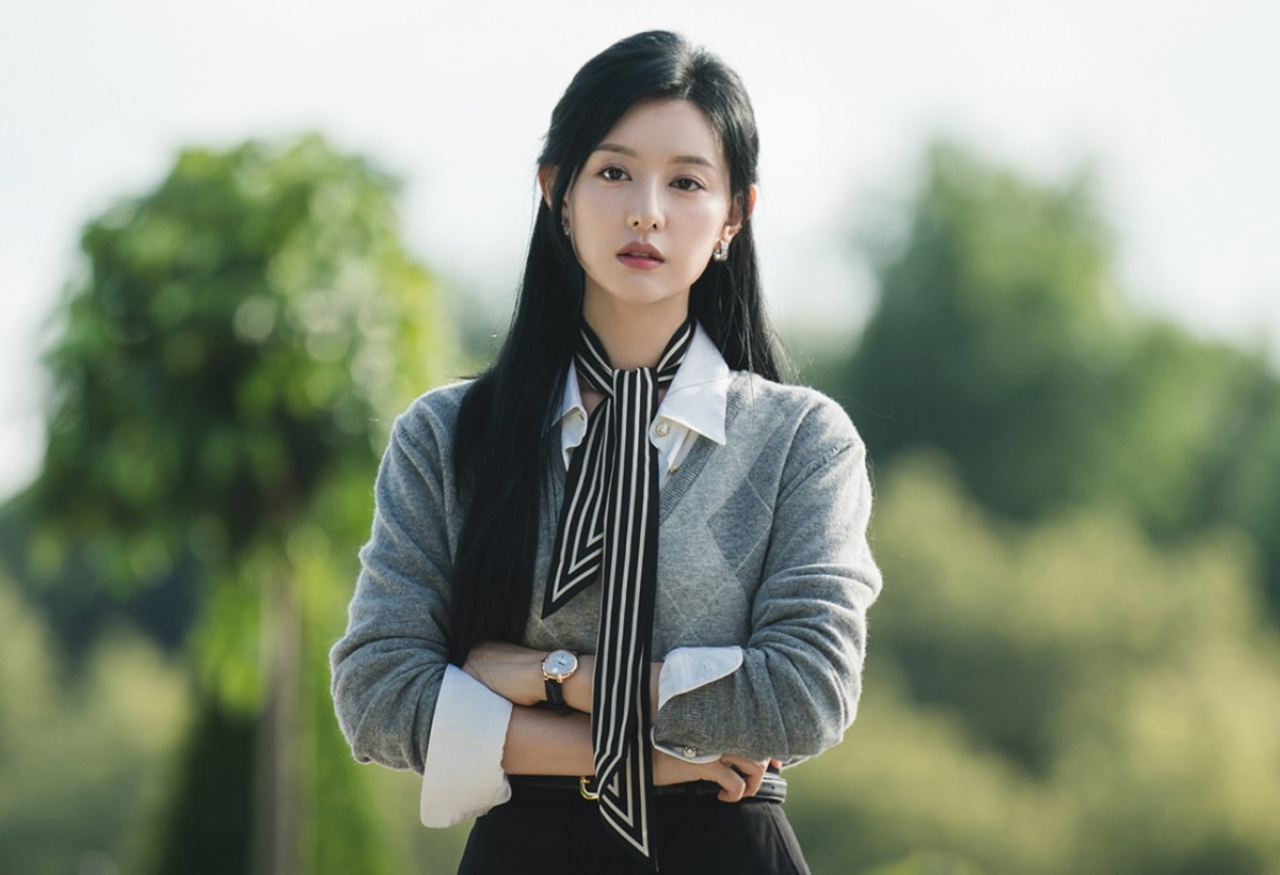 Bangunan senilai Rp73 miliar (6,3 miliar won) dengan satu ruang bawah tanah dan lima lantai di lokasi utama Gangnam Gu, Seoul