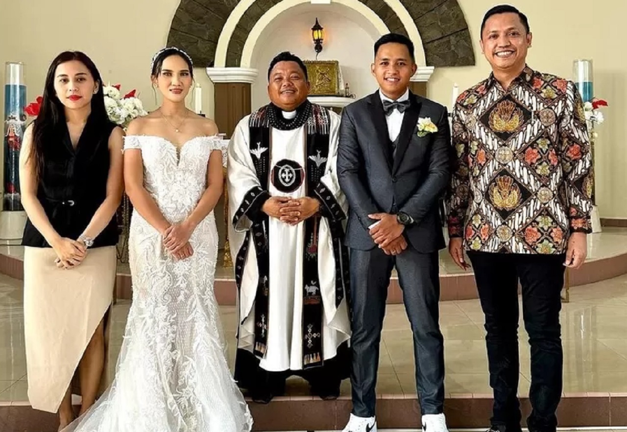 Suasana pernikahan Richard Eliezer dan sang kekasih, Ling Ling pada Sabtu (20/04/2024). SP/ Instagram Ronny Talapessy