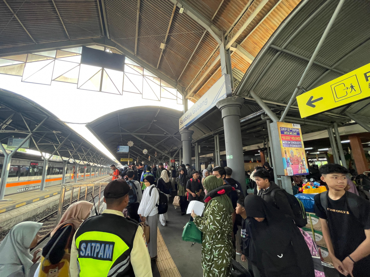 Penyambutan tim verivikasi lapangan dari BKKBN Jatim (22/3) lalu