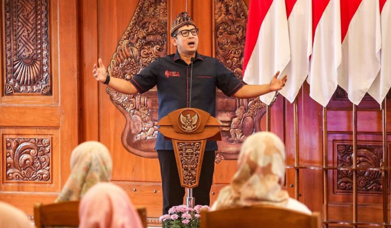 Pj Wali Kota Ali Kuncoro memberi apresiasi tinggi kinerja 4 kepala OPD wanita Kota Mojokerto