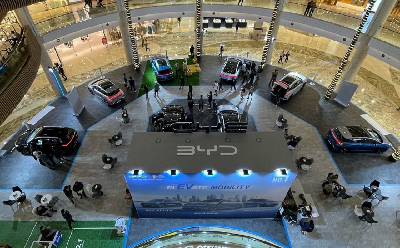 Ilustrasi. Produk mobil listrik BYD buatan pabrikan China. SP/ JKT