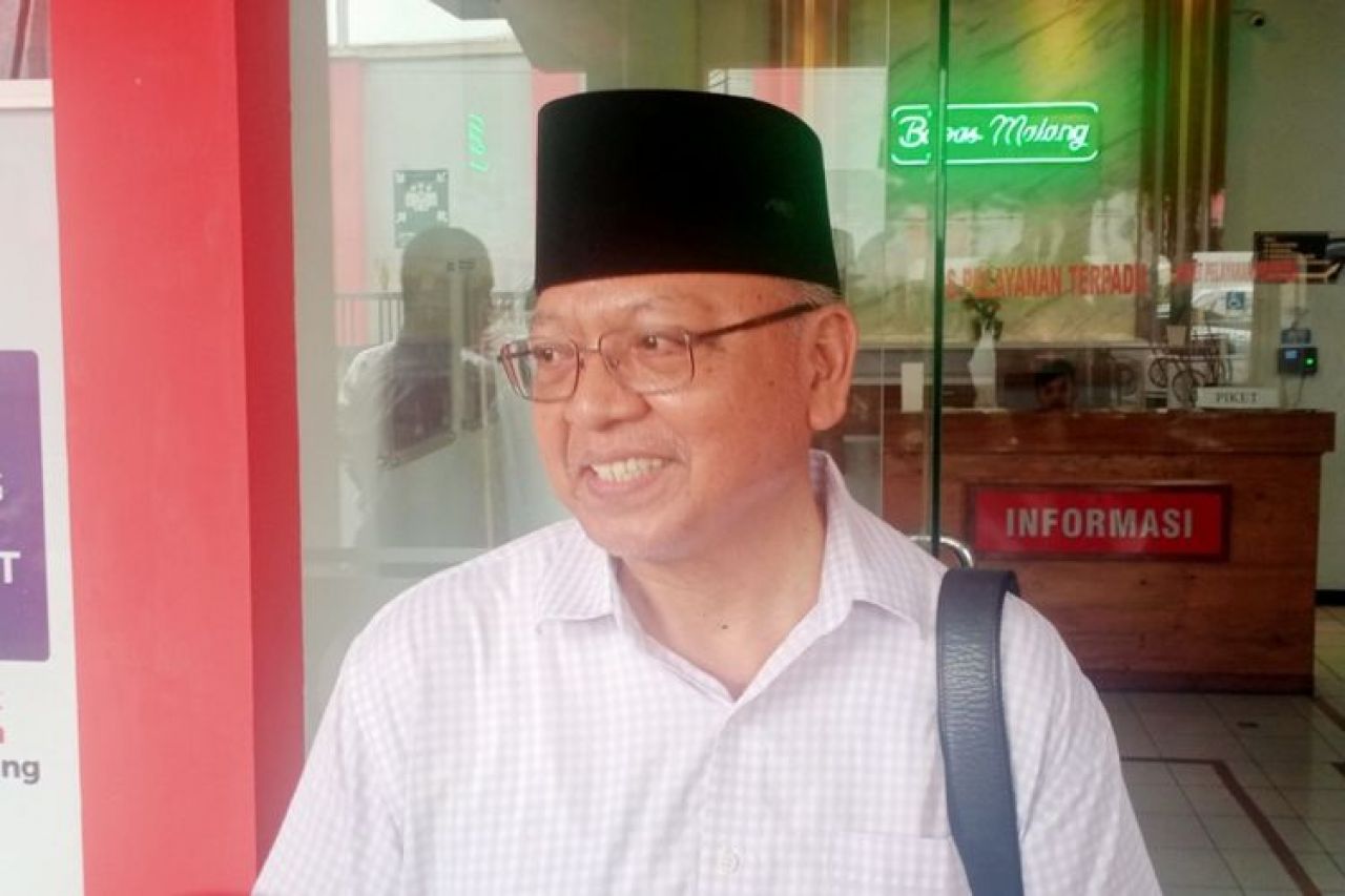 Rendra Kresna seusai bebas bersyarat dari Lapas Porong dan kini menjalani pembinaan di Bapas Malang hingga bebas murni.