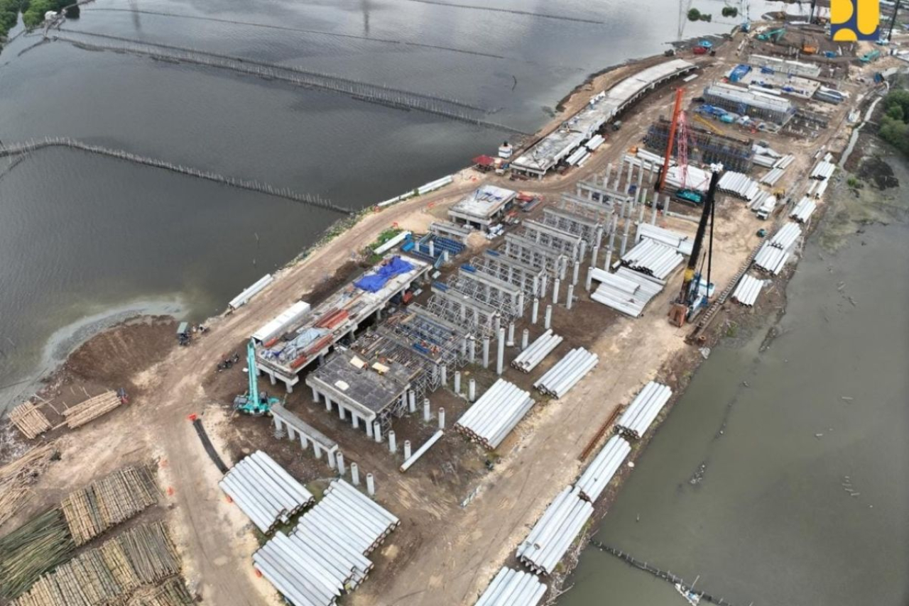 Pembangunan Tol Semarang-Demak. SP/JAKA